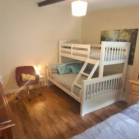 Апартаменты Dairy Courtyard Bunmahon