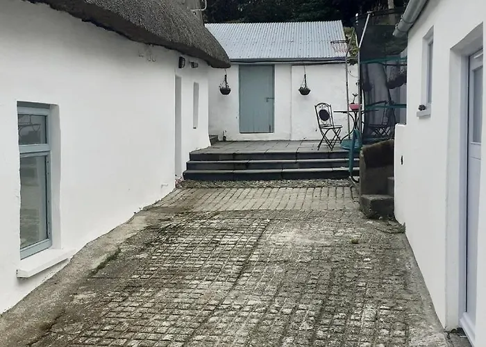 Dairy Courtyard Apartment *