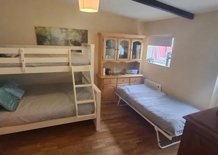 Dairy Courtyard Apartment Bunmahon